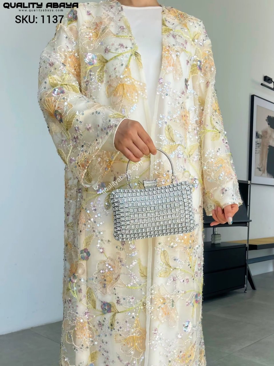 Dubai Luxury Embroidery Abaya Wholesale – Korean Nida Fabric for Retailers 1137 Dubai Luxury Embroidery Abaya Wholesale – Korean Nida Fabric for Retailers